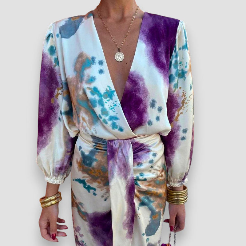Larissa | Elegante abito con scollo a V